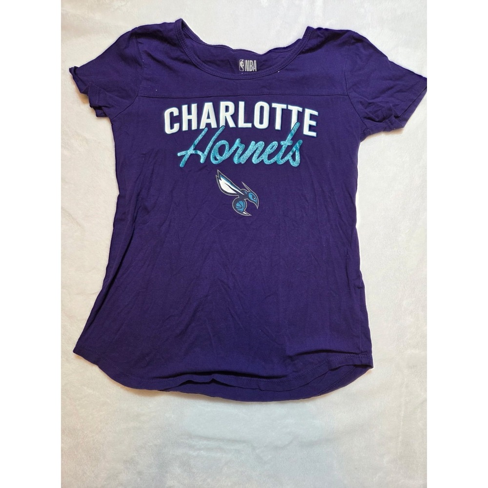 135 NBA‎ Charlotte Hornets Girls L /10 Purple Graphic TShirt Short Sleeve Cotton